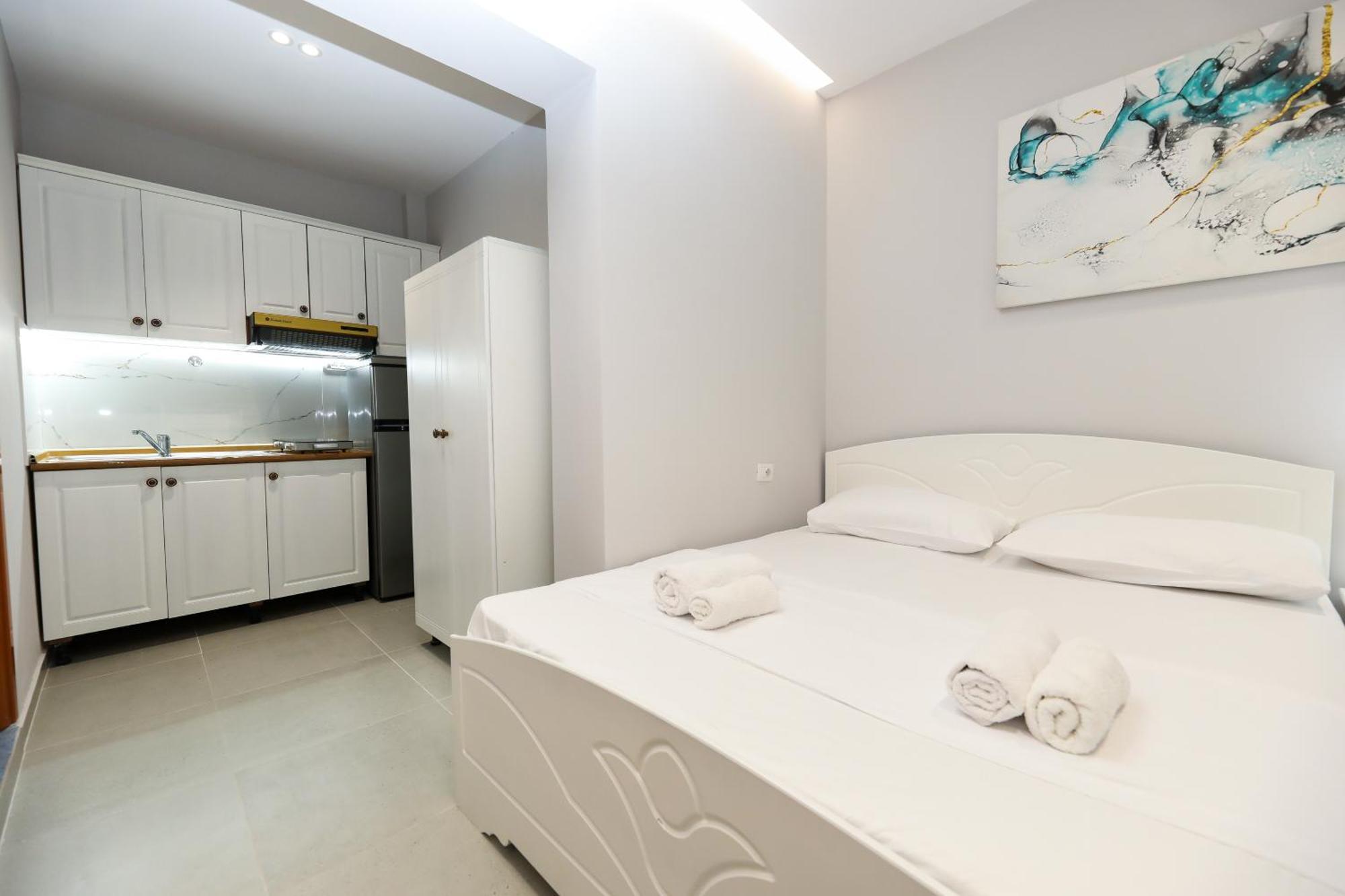 Vila Feliz - Premium Rooms With Free Private Parking Vlore Bagian luar foto