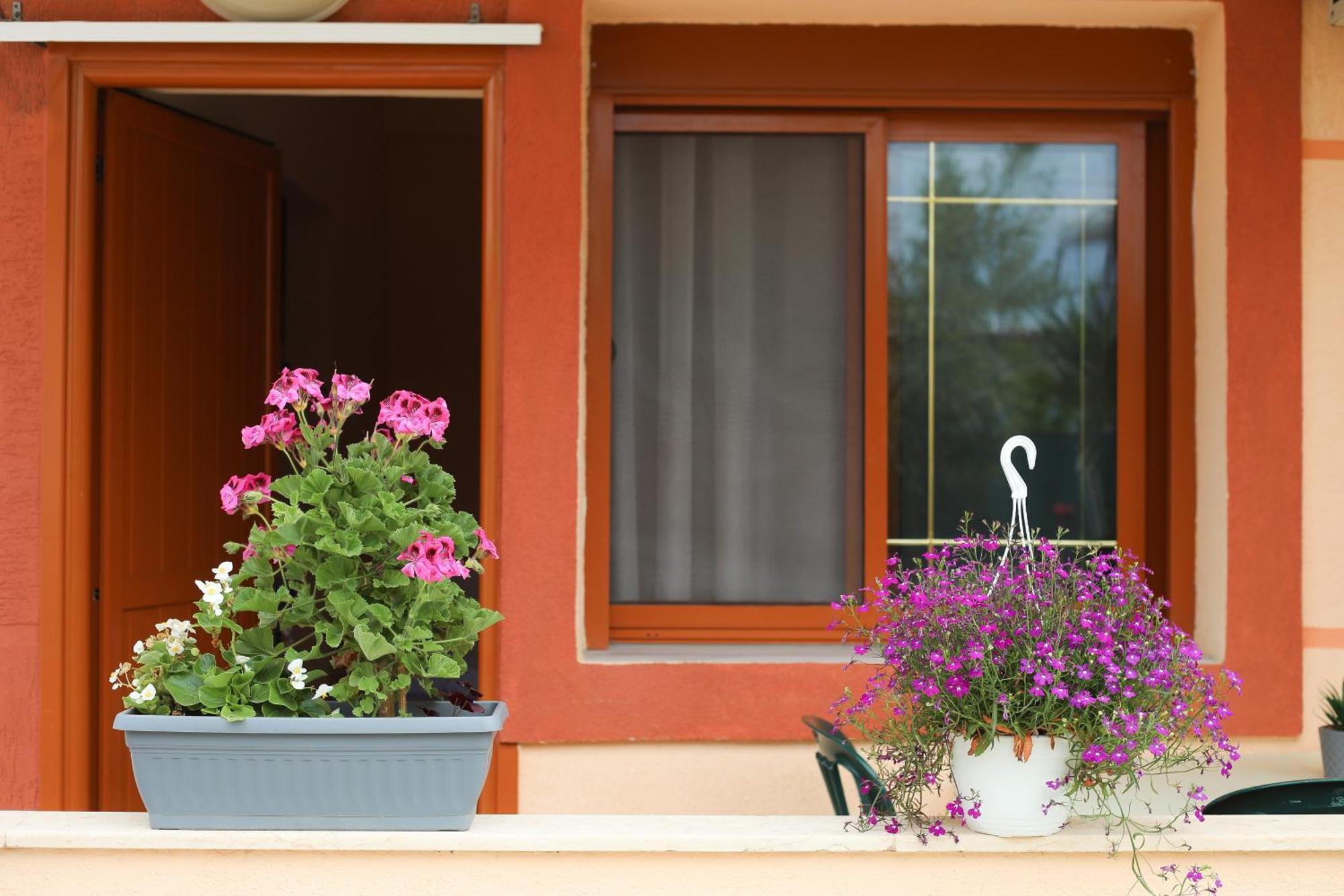 Vila Feliz - Premium Rooms With Free Private Parking Vlore Bagian luar foto