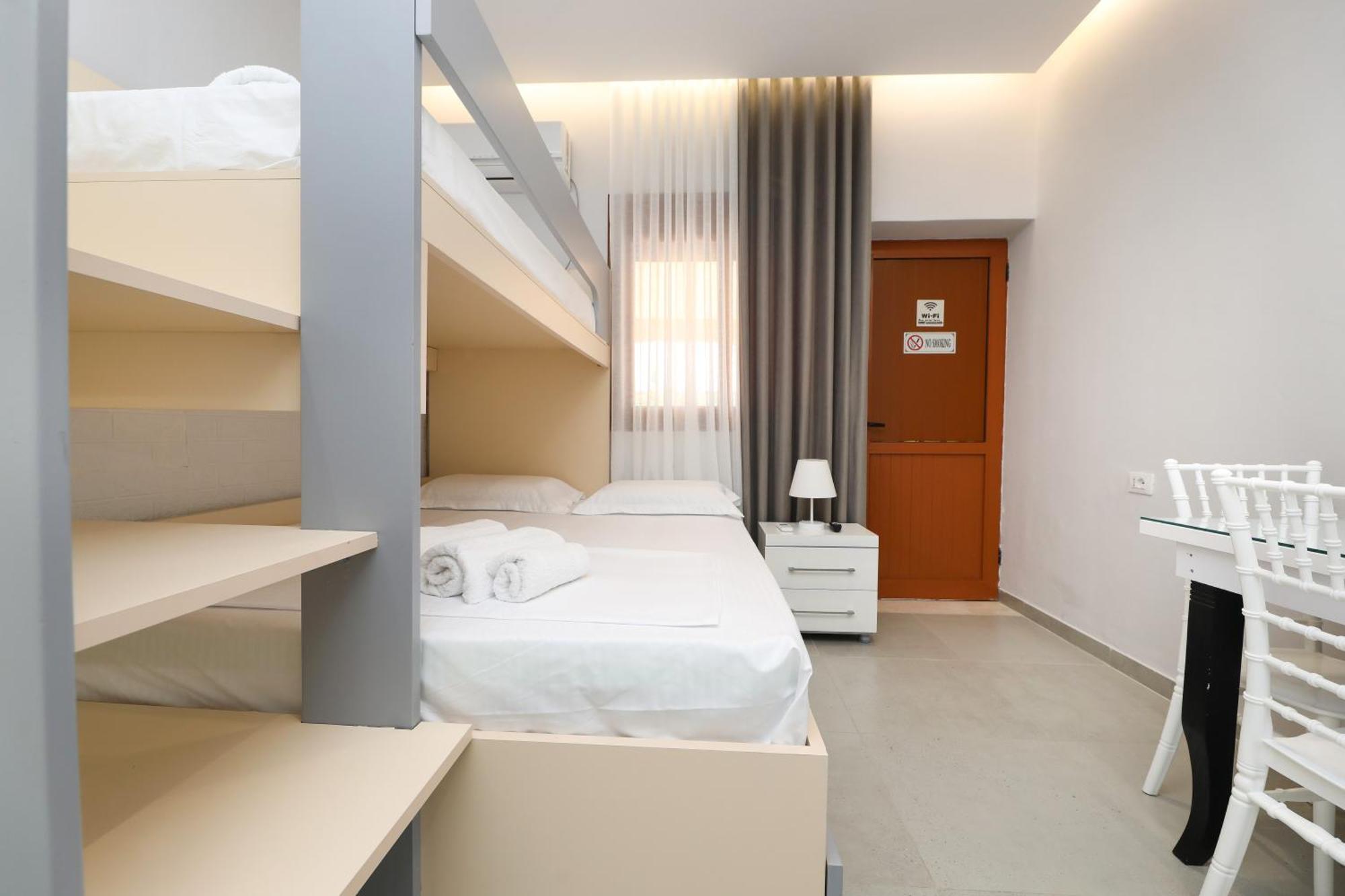 Vila Feliz - Premium Rooms With Free Private Parking Vlore Bagian luar foto