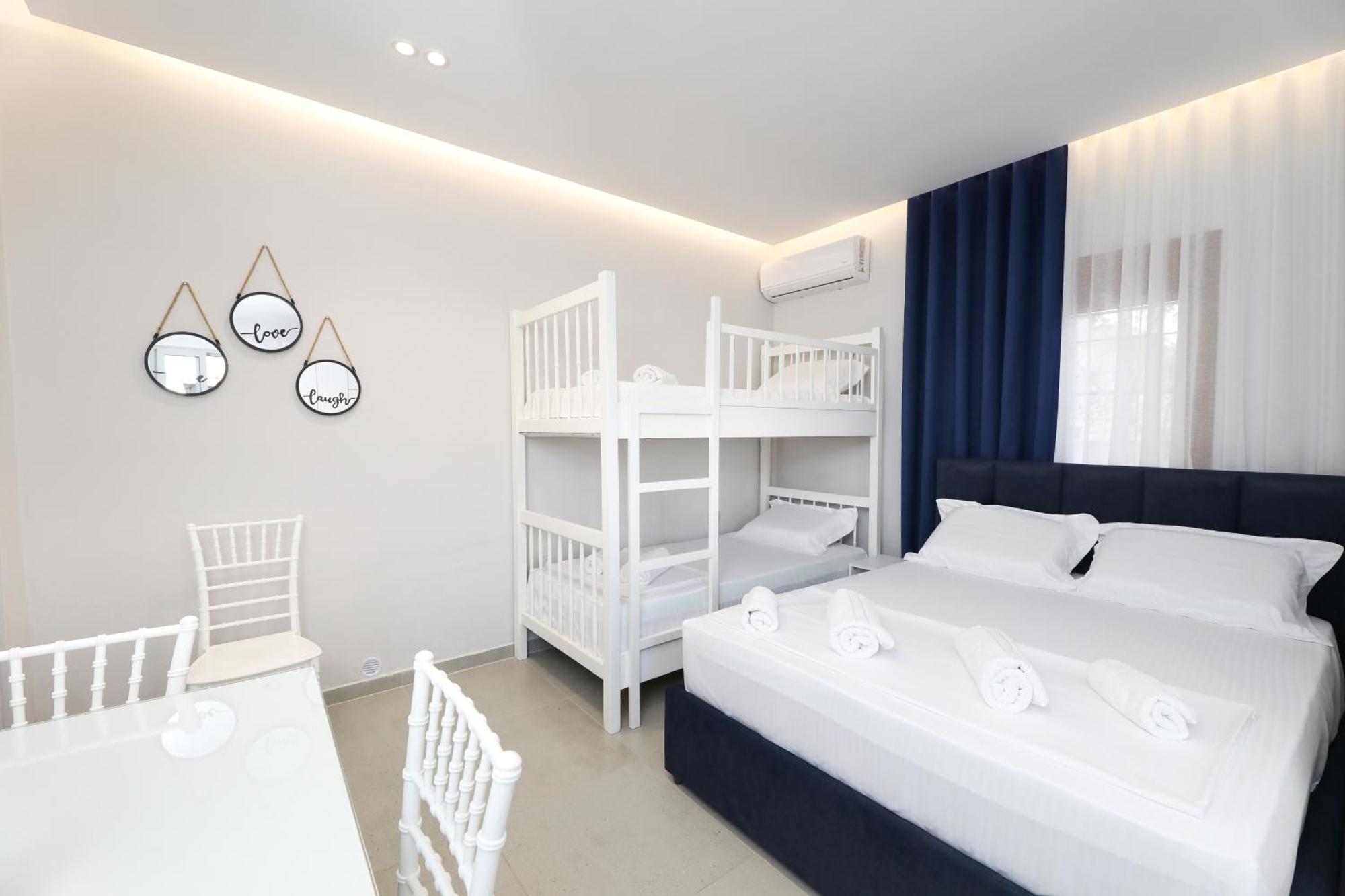 Vila Feliz - Premium Rooms With Free Private Parking Vlore Bagian luar foto