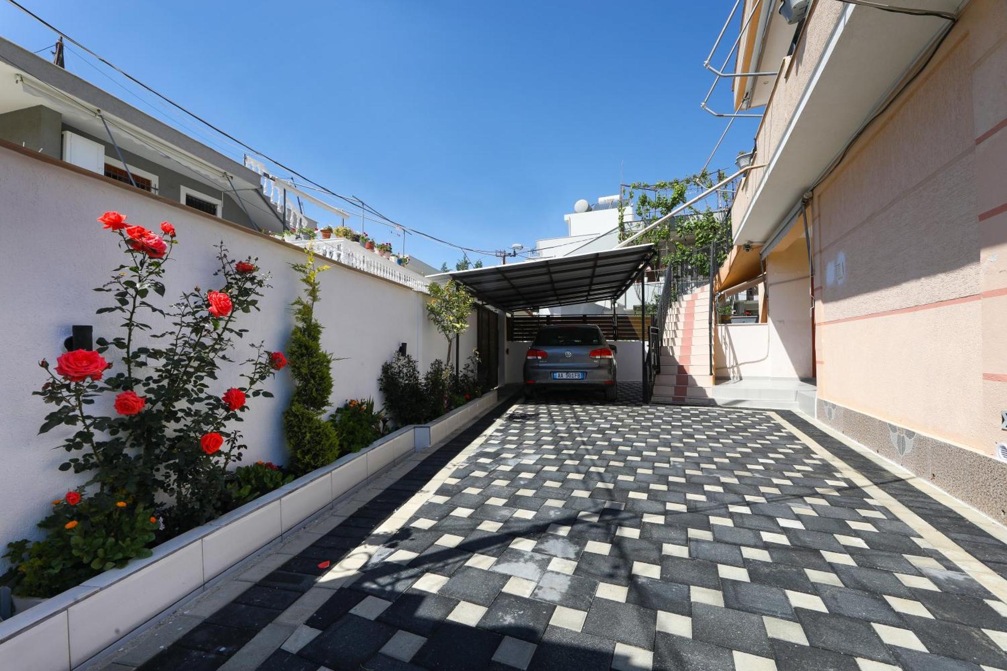 Vila Feliz - Premium Rooms With Free Private Parking Vlore Bagian luar foto